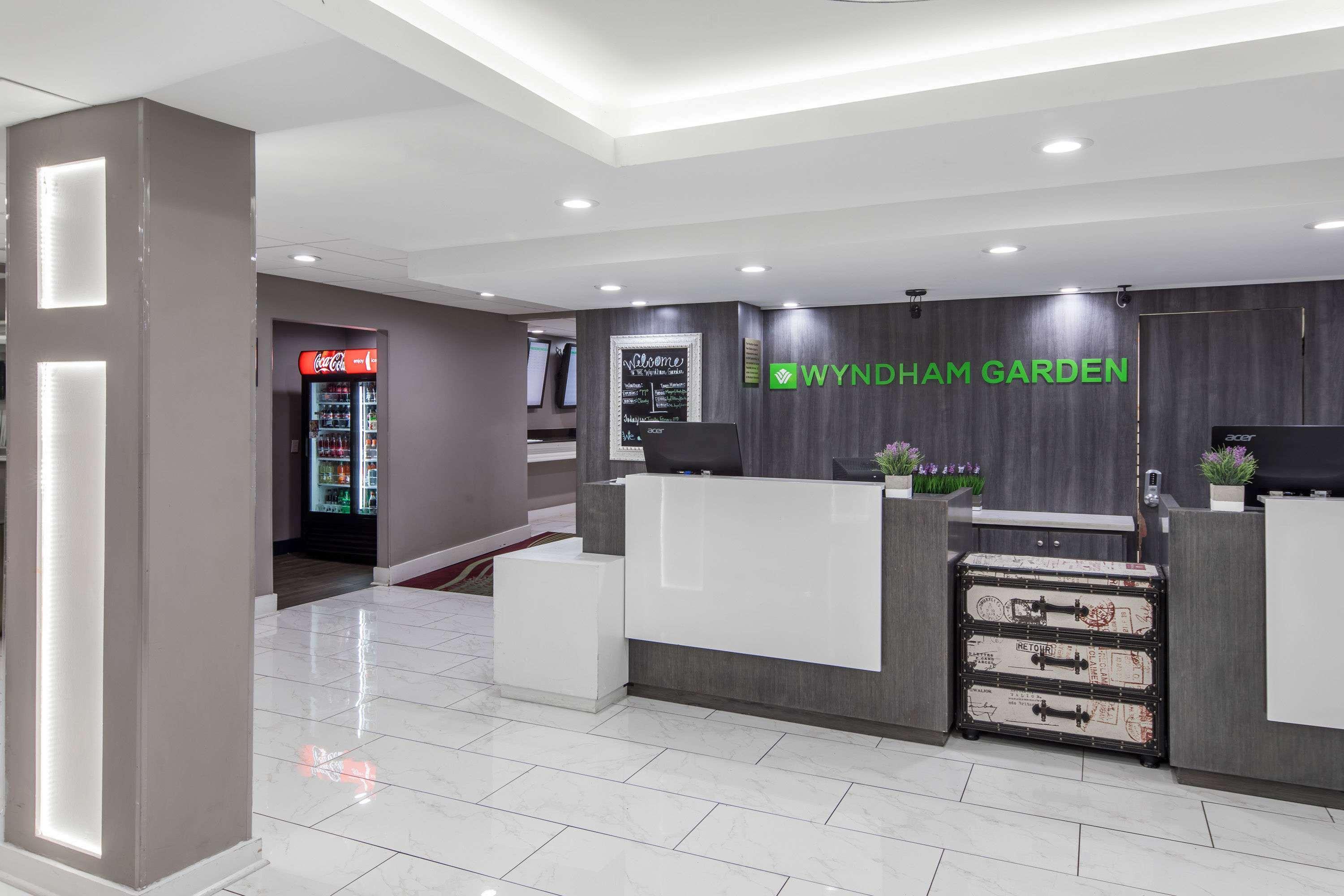 Wyndham Garden New Orleans Airport Hotel Metairie Exterior foto