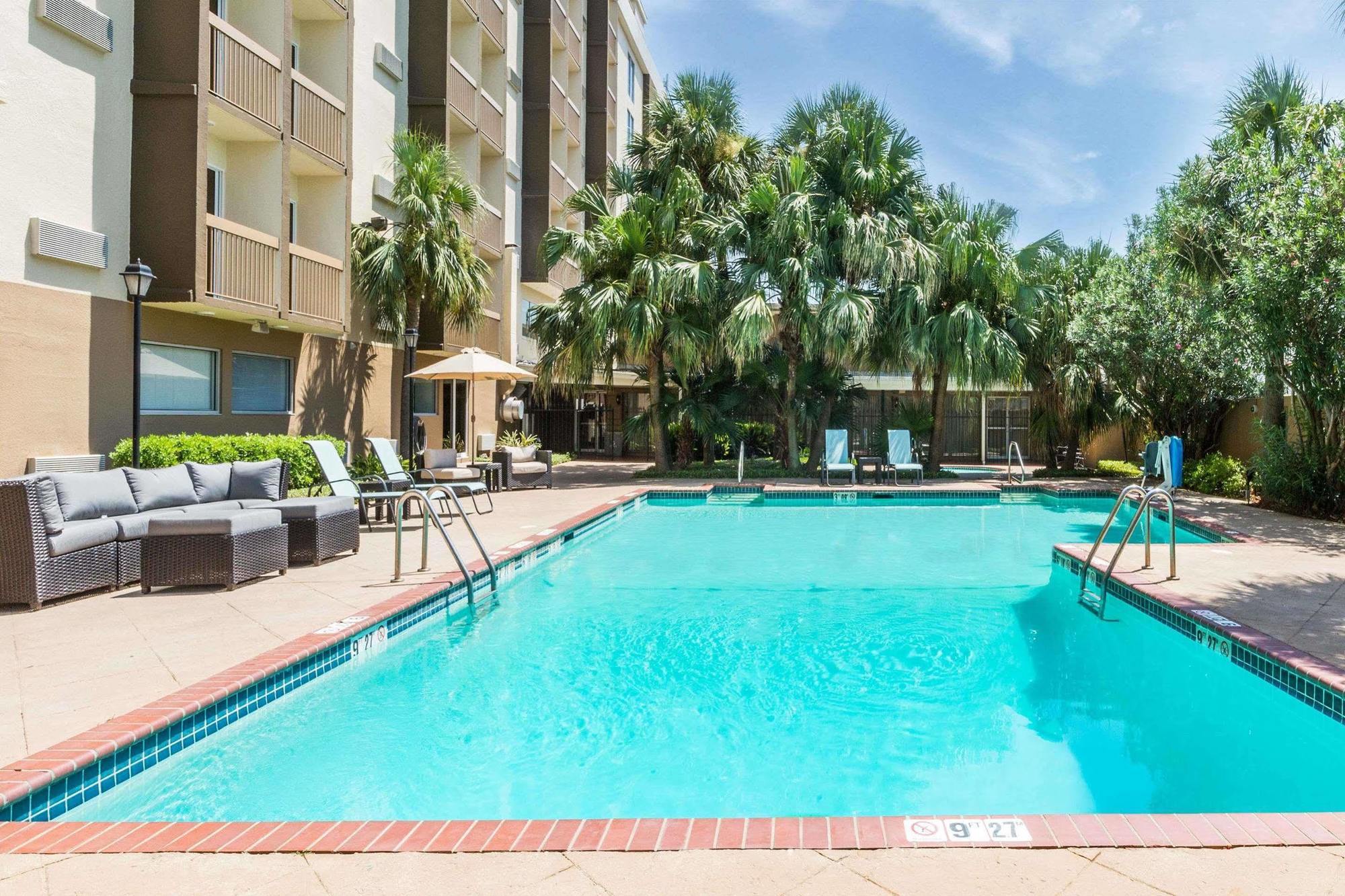Wyndham Garden New Orleans Airport Hotel Metairie Exterior foto